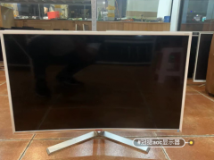 32寸冠捷曲面显示器 电脑aoc显示屏 成色很新 都是自己用